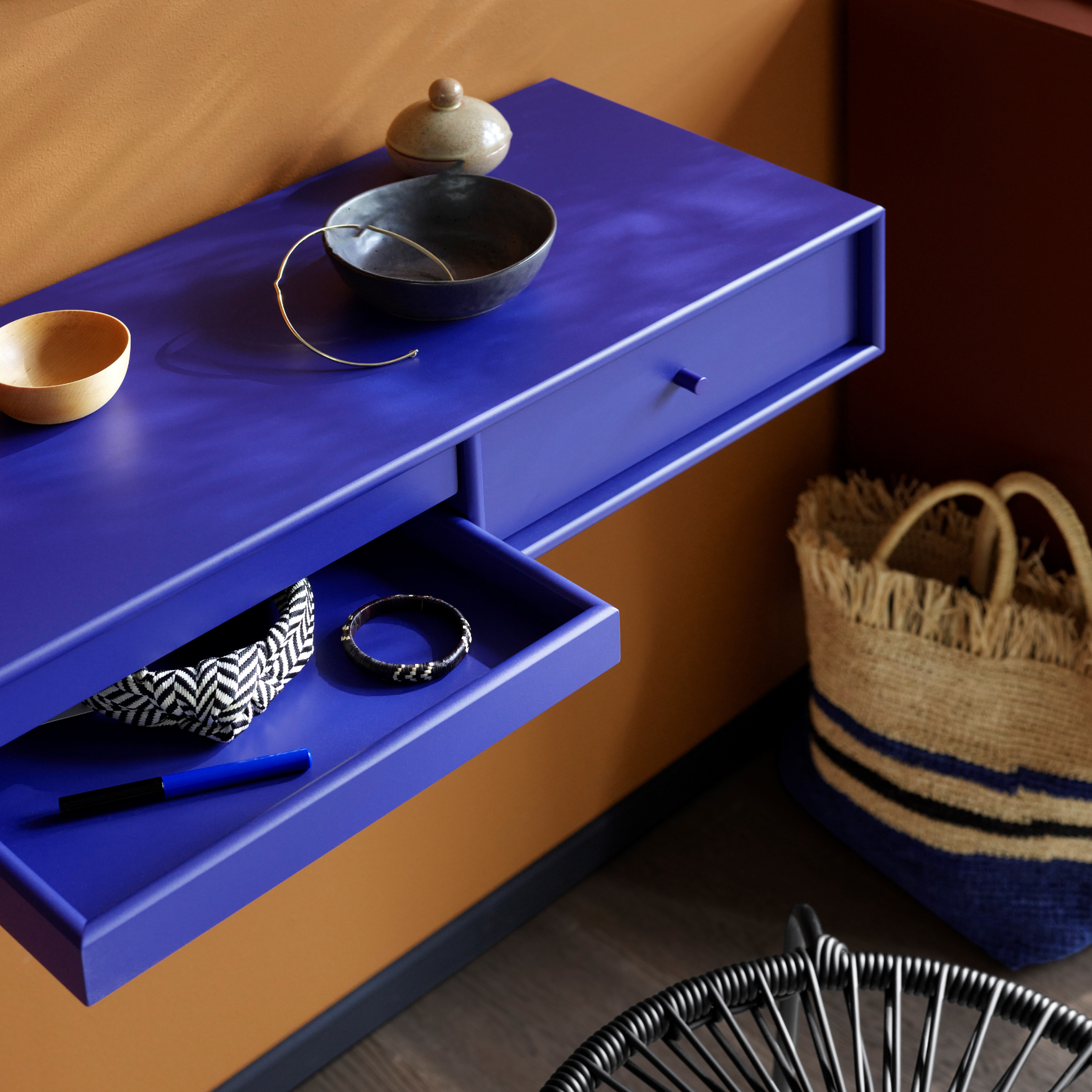 Montana Makeup Dressing Table